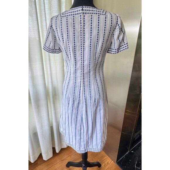 Vintage 60s dress, white, tiny blue flowers in stripes, square neckline, fitted - Picture 8 of 10